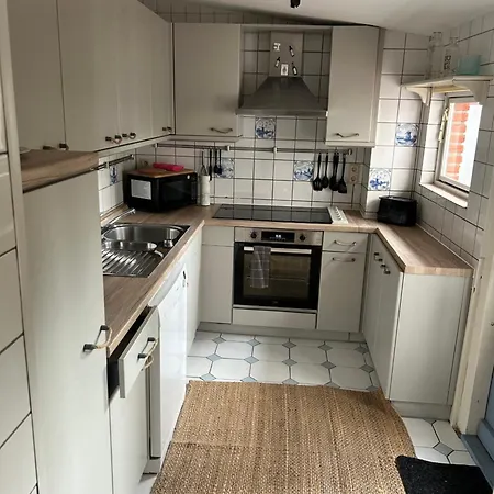 Kaptainshuus Apartment B Leer Buitenkant foto